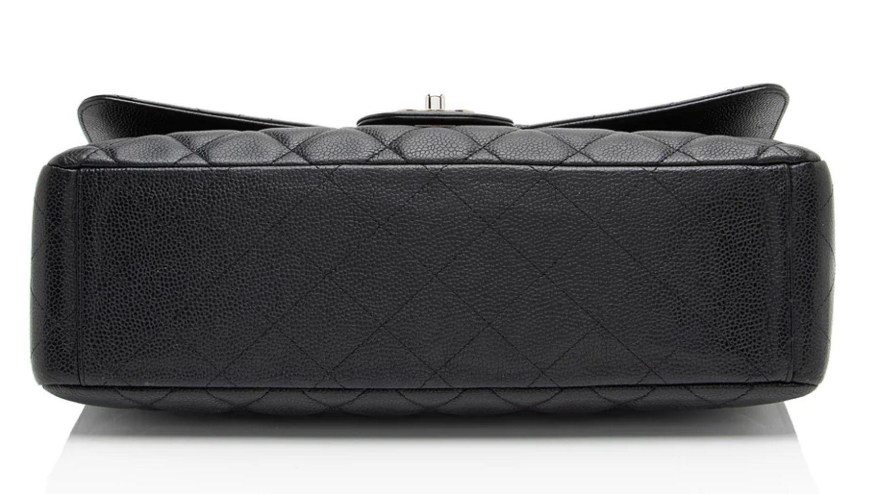 Chanel Caviar Leather Classic Maxi Single Flap Bag reconditionné - Reebelo France