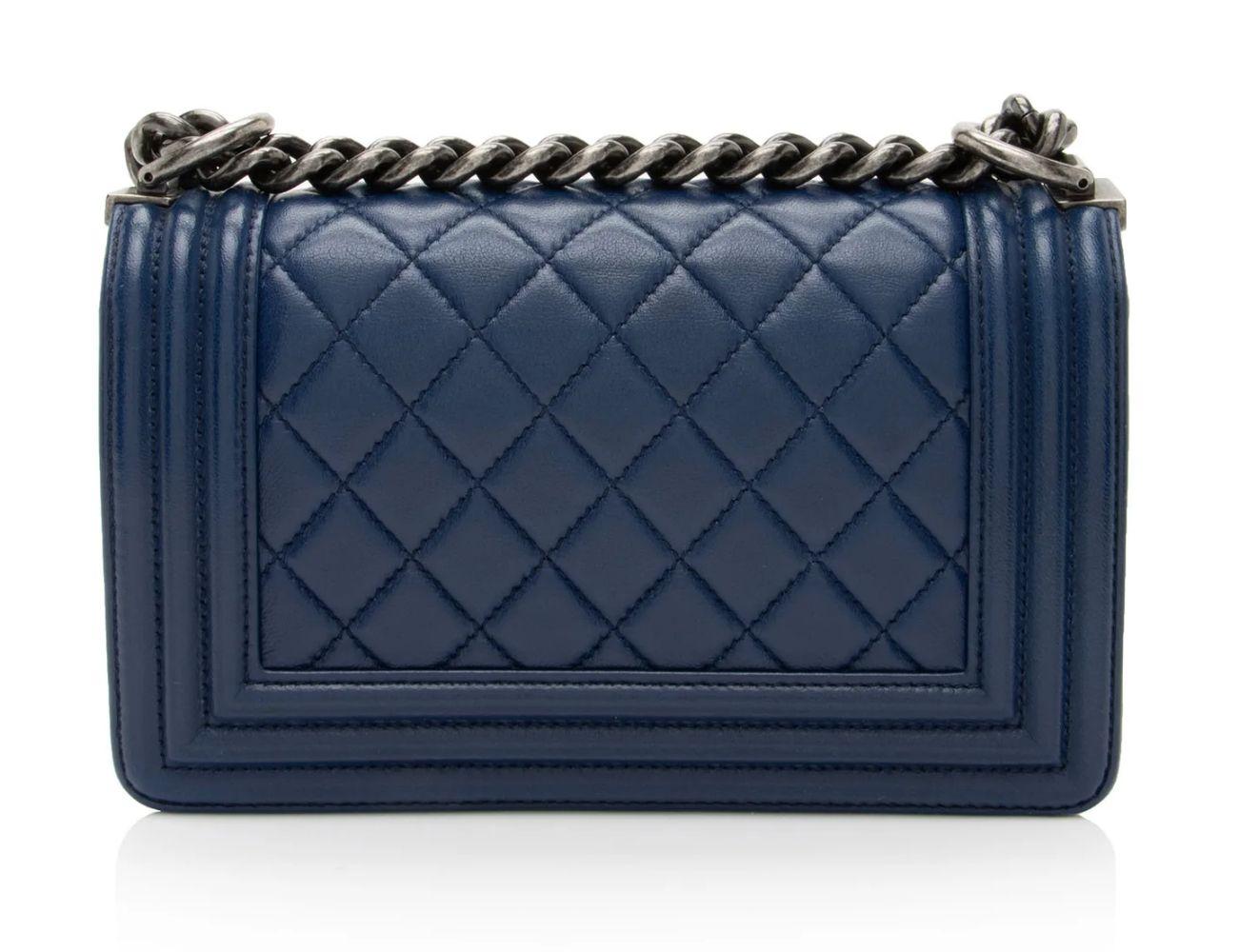 Chanel Lambskin Small Boy Bag reconditionné - Reebelo France