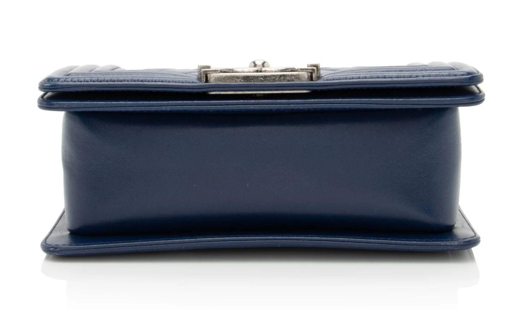Chanel Lambskin Small Boy Bag reconditionné - Reebelo France