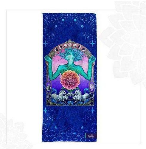 SACRED WOMAN BEACH TOWEL unisex Eco-friendly beach gym camping towel sand free galaxy art made from recycled plastic bottles reconditionné - Reebelo France